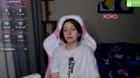 Snapshot of leah__gotty chatting on 12/03/24, 03:22 Leah Gotty online show from 12/03/24, 03:22