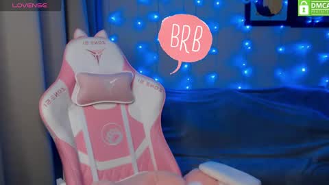 Snapshot of leah__gotty chatting on 12/14/24, 02:21 Leah Gotty online show from 12/14/24, 02:21