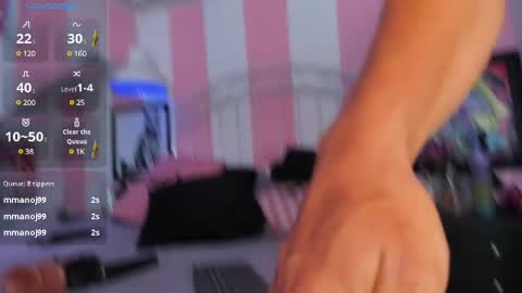 Snapshot of leah_evans3 chatting on 01/19/25, 10:17 ---Leah-- online show from 01/19/25, 10:17