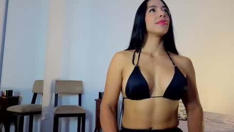 ---Leah-- online show from 11/30/25, 08:35