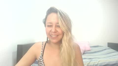 leah_susman online show from 10/24/25, 02:35