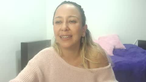 leah_susman online show from 12/05/25, 01:58