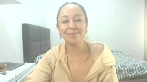 leah_susman online show from 04/28/26, 05:23