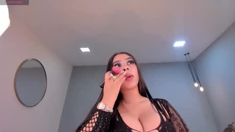 leahlombardi_ online show from 09/14/25, 05:23