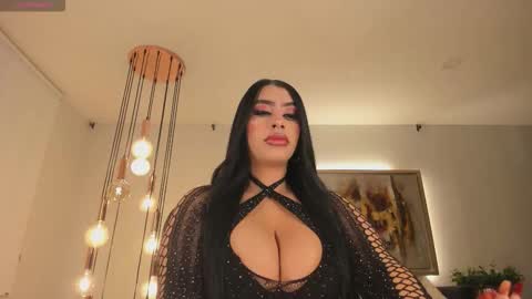 leahlombardi_ online show from 10/05/25, 03:05