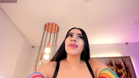 leahlombardi_ online show from 11/23/25, 05:02