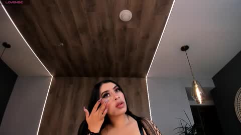 leahlombardi_ online show from 11/28/25, 03:20