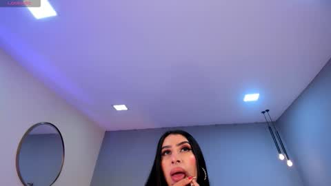 leahlombardi_ online show from 12/04/25, 03:16