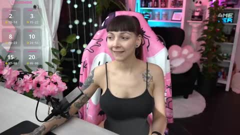 Leah online show from 02/11/25, 08:52