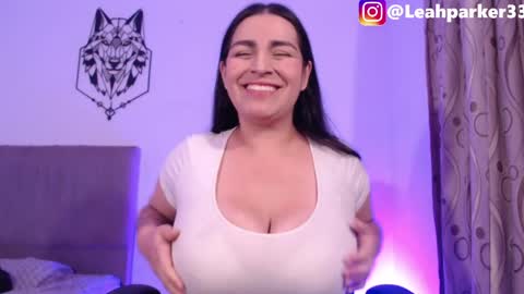 leahparker33 online show from 05/01/26, 04:06