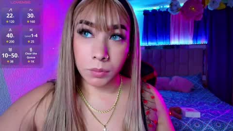 Snapshot of leahtemptation chatting on 01/14/25, 08:09 leah online show from 01/14/25, 08:09