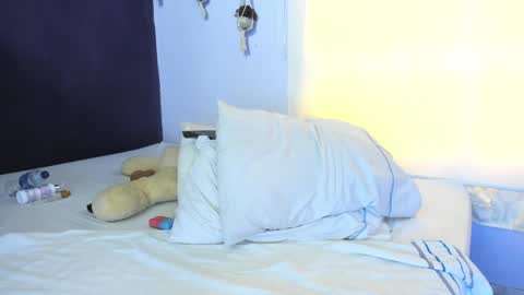 Hey Im Lea online show from 04/14/26, 06:47