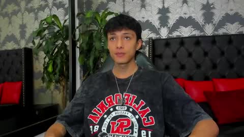 Lean online show from 04/06/26, 02:18