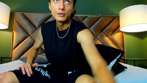 Lean online show from 04/11/26, 03:38