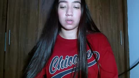 Snapshot of leanaalhub chatting on 12/12/24, 04:37 leanaalhub online show from 12/12/24, 04:37