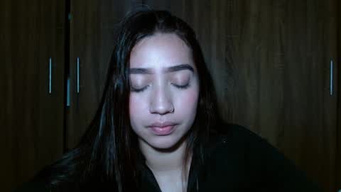 Snapshot of leanaalhub chatting on 12/31/24, 03:34 leanaalhub online show from 12/31/24, 03:34