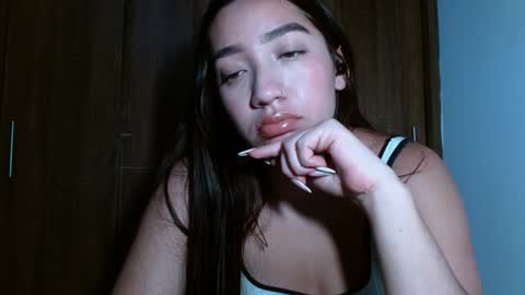 Snapshot of leanaalhub chatting on 01/10/25, 05:05 leanaalhub online show from 01/10/25, 05:05