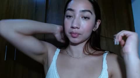 Snapshot of leanaalhub chatting on 02/23/25, 02:29 leanaalhub online show from 02/23/25, 02:29