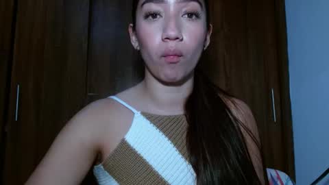 Snapshot of leanaalhub chatting on 03/02/25, 03:45 leanaalhub online show from 03/02/25, 03:45