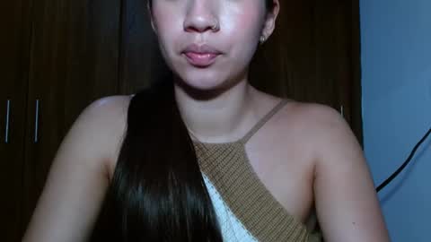 Snapshot of leanaalhub chatting on 03/02/25, 06:48 leanaalhub online show from 03/02/25, 06:48