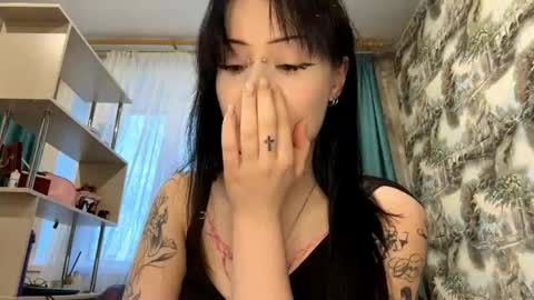 Kiki online show from 04/10/26, 03:17