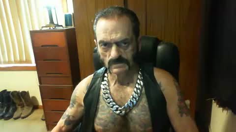 leathergreaser online show from 01/08/25, 02:14