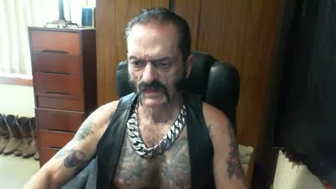 leathergreaser online show from 01/11/25, 02:20