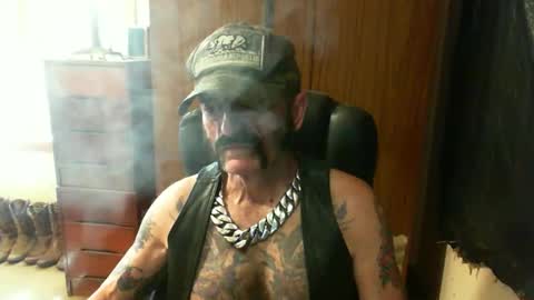 leathergreaser online show from 01/19/25, 04:54