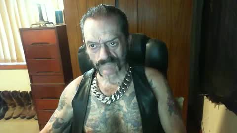 leathergreaser online show from 02/02/25, 12:09