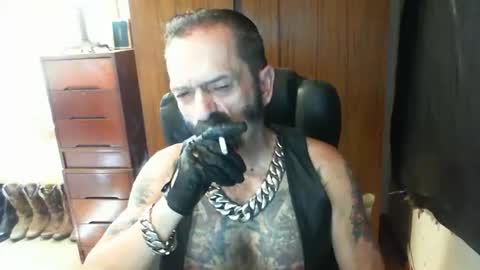 leathergreaser online show from 02/03/25, 05:40
