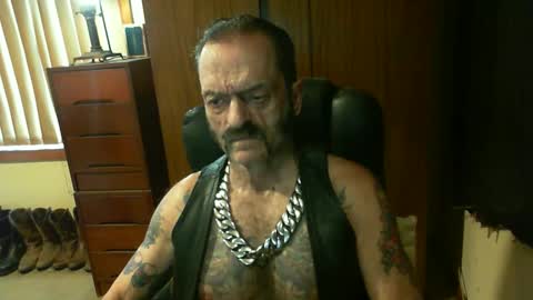 leathergreaser online show from 02/06/25, 12:11