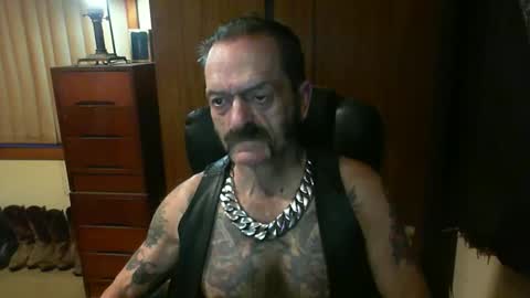 leathergreaser online show from 02/14/25, 07:23