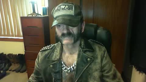 leathergreaser online show from 11/19/25, 07:58