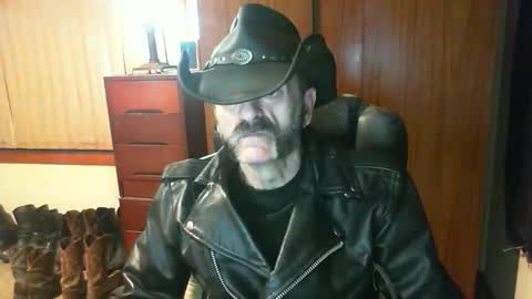 leathergreaser online show from 05/10/26, 02:11