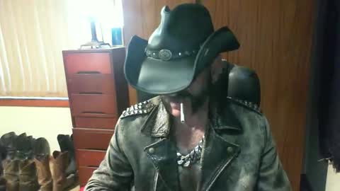 leathergreaser online show from 05/13/26, 08:49