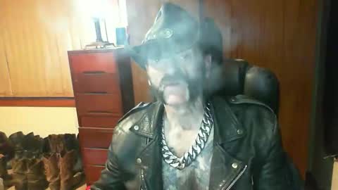 leathergreaser online show from 05/17/26, 08:38