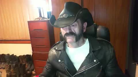 leathergreaser online show from 05/22/26, 07:41