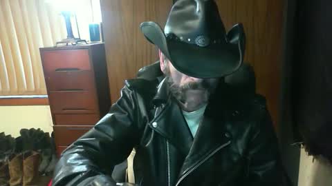 Snapshot of leathergreaser chatting on 06/07/26, 09:07 leathergreaser online show from 06/07/26, 09:07