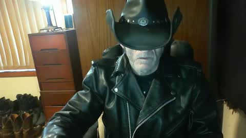 Snapshot of leathergreaser chatting on 07/14/26, 09:31 leathergreaser online show from 07/14/26, 09:31