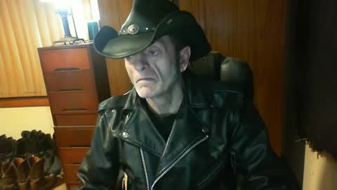 Snapshot of leathergreaser chatting on 07/20/26, 07:27 leathergreaser online show from 07/20/26, 07:27