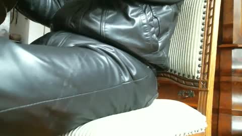 Leathermotocross online show from 12/04/24, 01:20