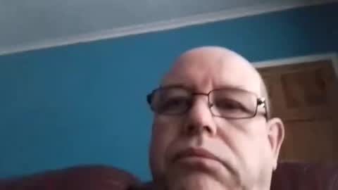 Snapshot of leatherpants68 chatting on 10/03/25, 06:54 leatherpants68 online show from 10/03/25, 06:54