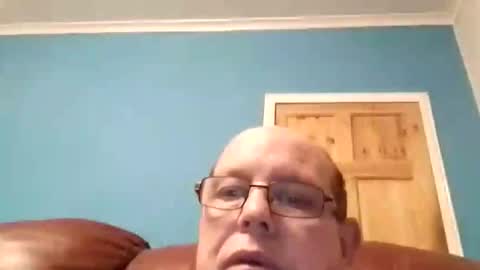 leatherpants68 online show from 11/12/25, 05:57