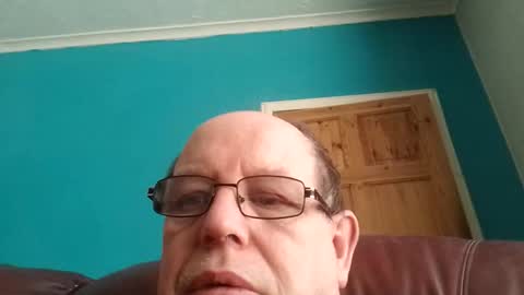 leatherpants68 online show from 04/06/26, 02:51