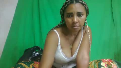 Snapshot of leatiana chatting on 02/14/26, 12:13 leatiana online show from 02/14/26, 12:13