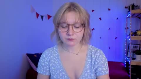 Ellie online show from 02/10/26, 05:55