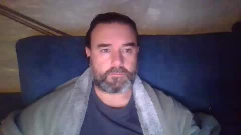 lecheare28 online show from 12/10/24, 07:11