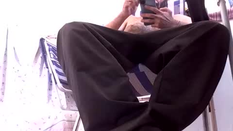 Snapshot of lechebizvm chatting on 10/24/25, 04:25 lechebizvm online show from 10/24/25, 04:25