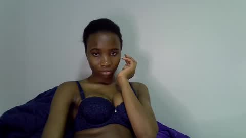Snapshot of lee_shaz chatting on 06/22/26, 03:25 lee baby online show from 06/22/26, 03:25
