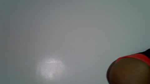 Snapshot of lee_shaz chatting on 06/24/26, 06:51 lee baby online show from 06/24/26, 06:51